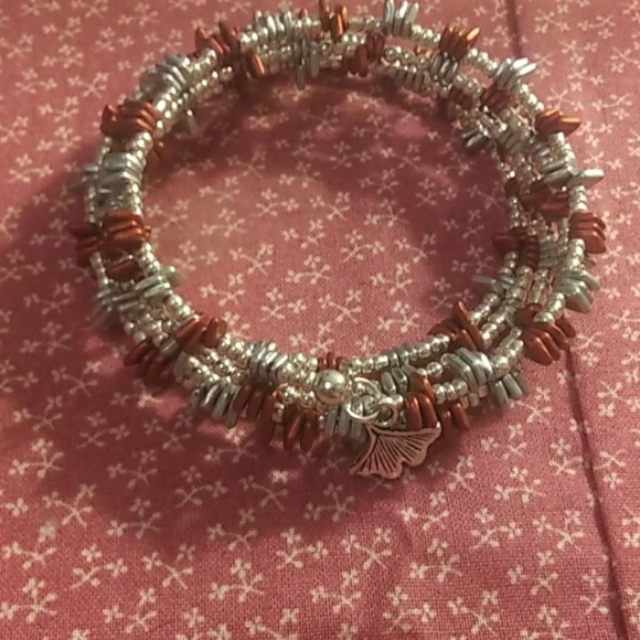 A BUNDLE OF 2 MEMORY WIRE BRACELETS - Picture 3 of 6